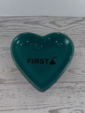 Hershey Kiss Heart Shaped Trinket/ Ring Dish by Fitz & Floyd 4” “First Kiss”